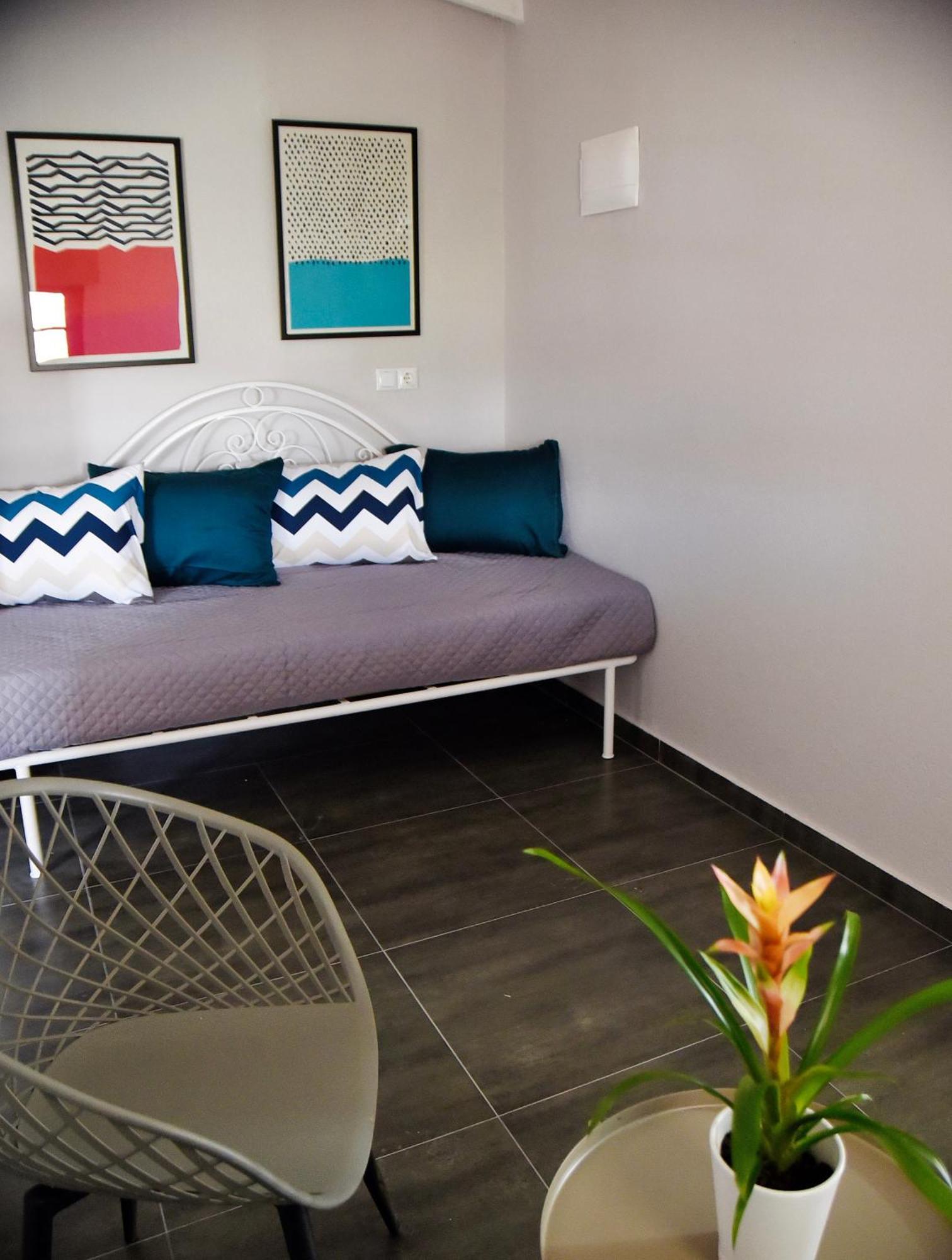 Room Nine 9 Beachfront Apartments Nea Kallikrateia المظهر الخارجي الصورة