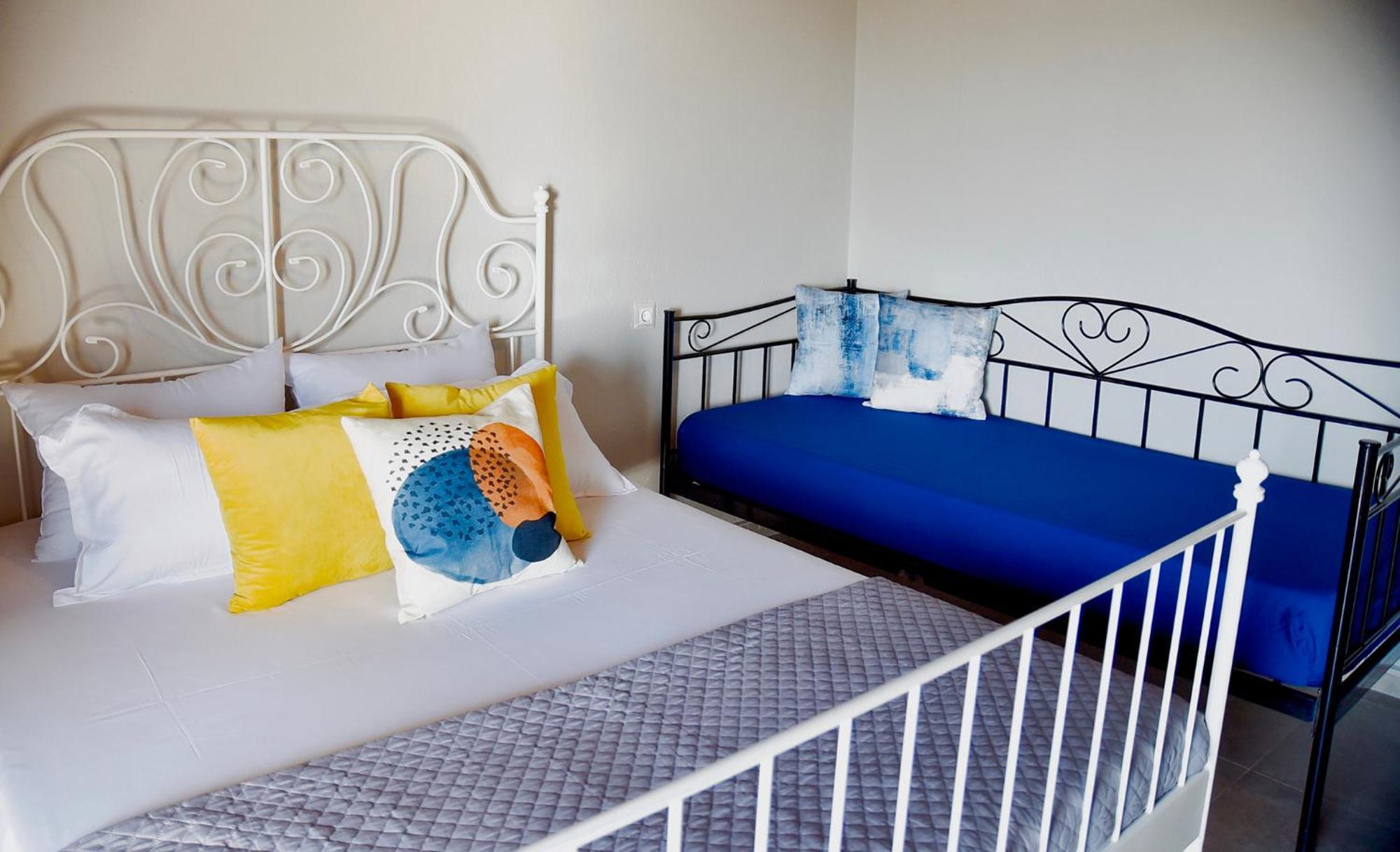 Room Nine 9 Beachfront Apartments Nea Kallikrateia المظهر الخارجي الصورة