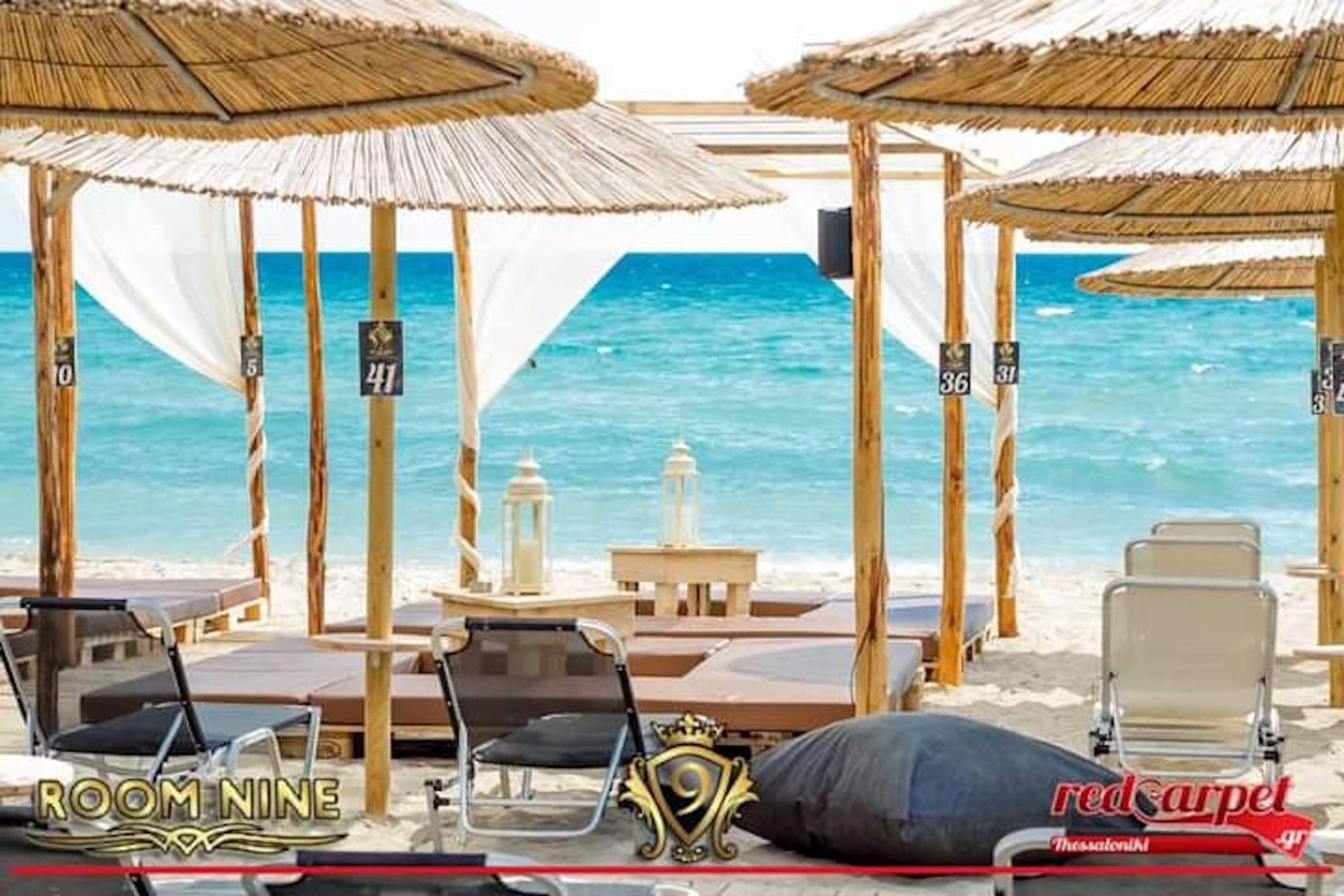Room Nine 9 Beachfront Apartments Nea Kallikrateia المظهر الخارجي الصورة