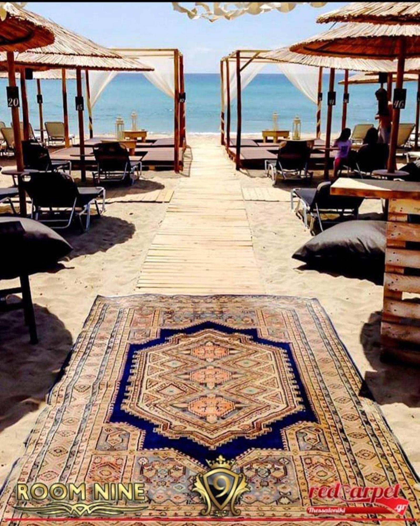Room Nine 9 Beachfront Apartments Nea Kallikrateia المظهر الخارجي الصورة